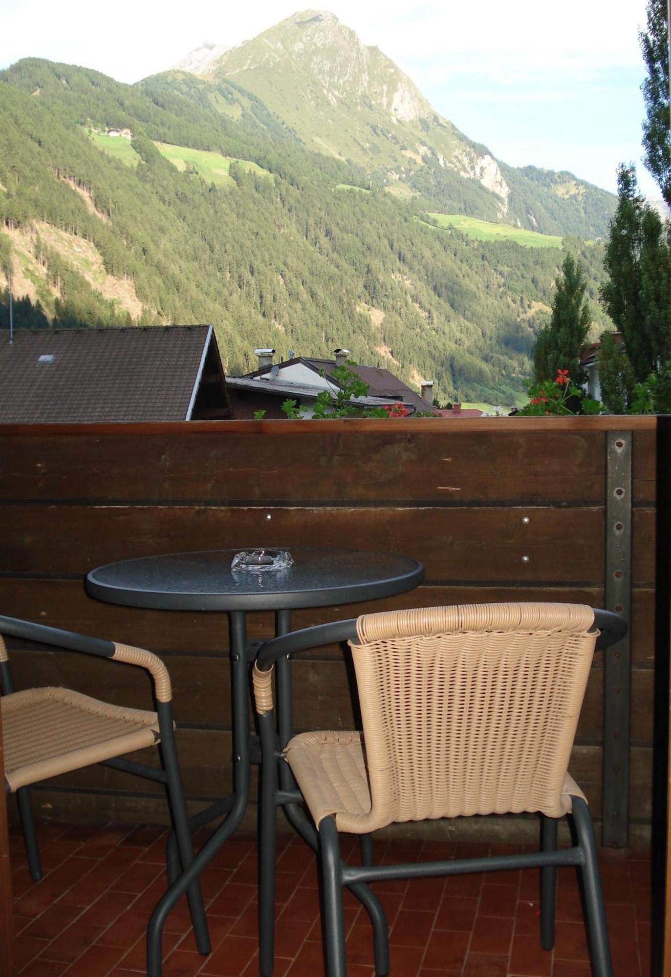 Gaestehaus Obwexer Matrei in Osttirol Exterior photo
